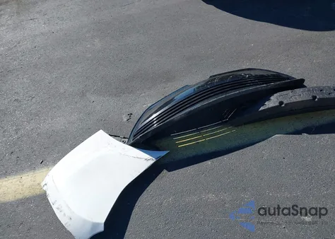 2019 Toyota Corolla Le from USA, damaged, VIN 2T1BURHE3KC151876